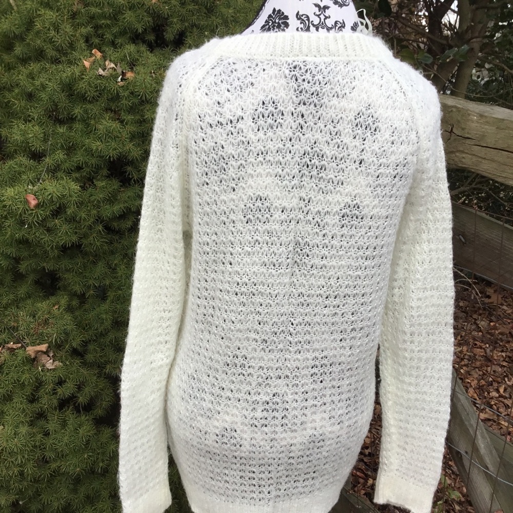 Sweater - Picture 4 of 7